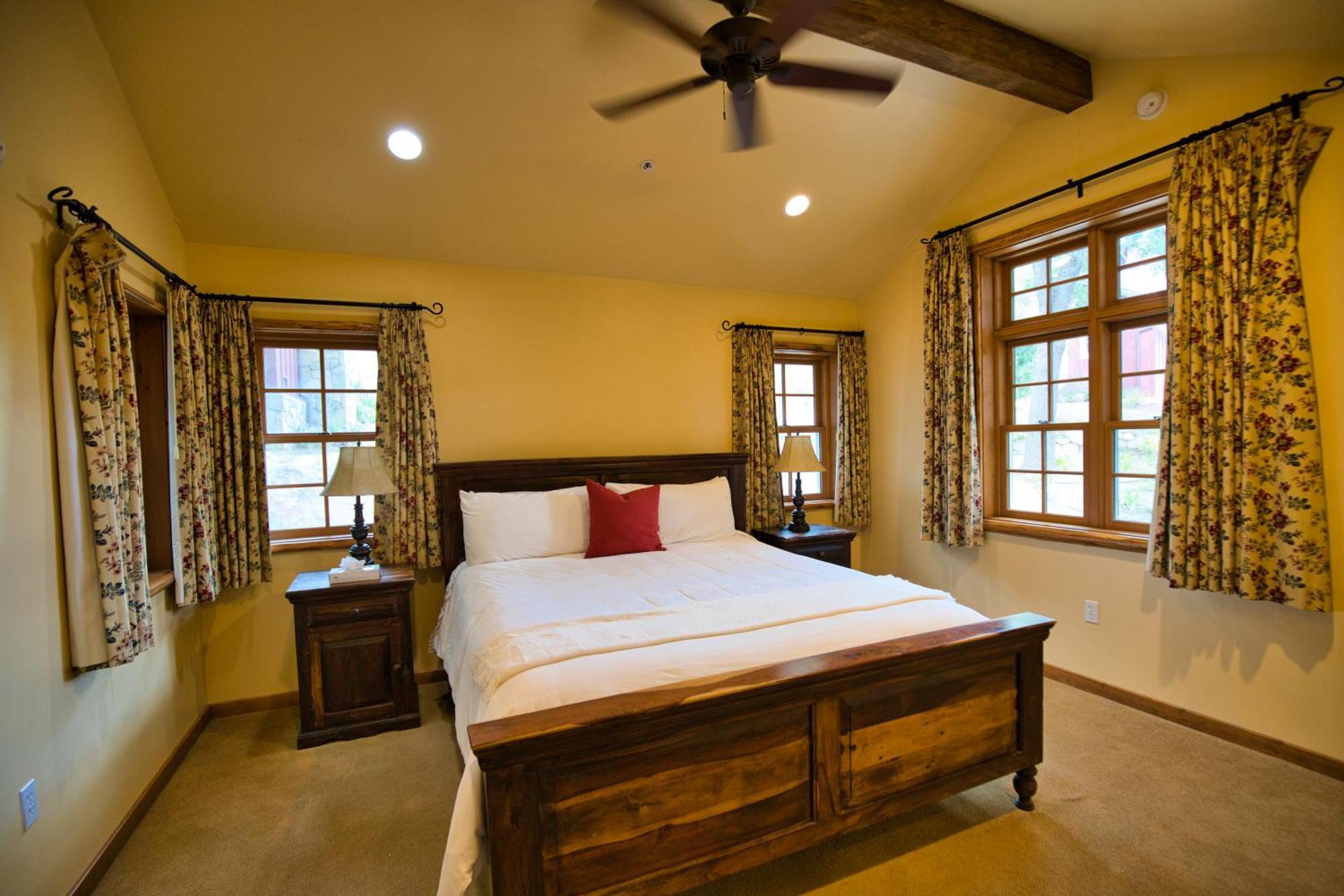 Circle Bar B Guest Ranch Hotel Capitan Luaran gambar